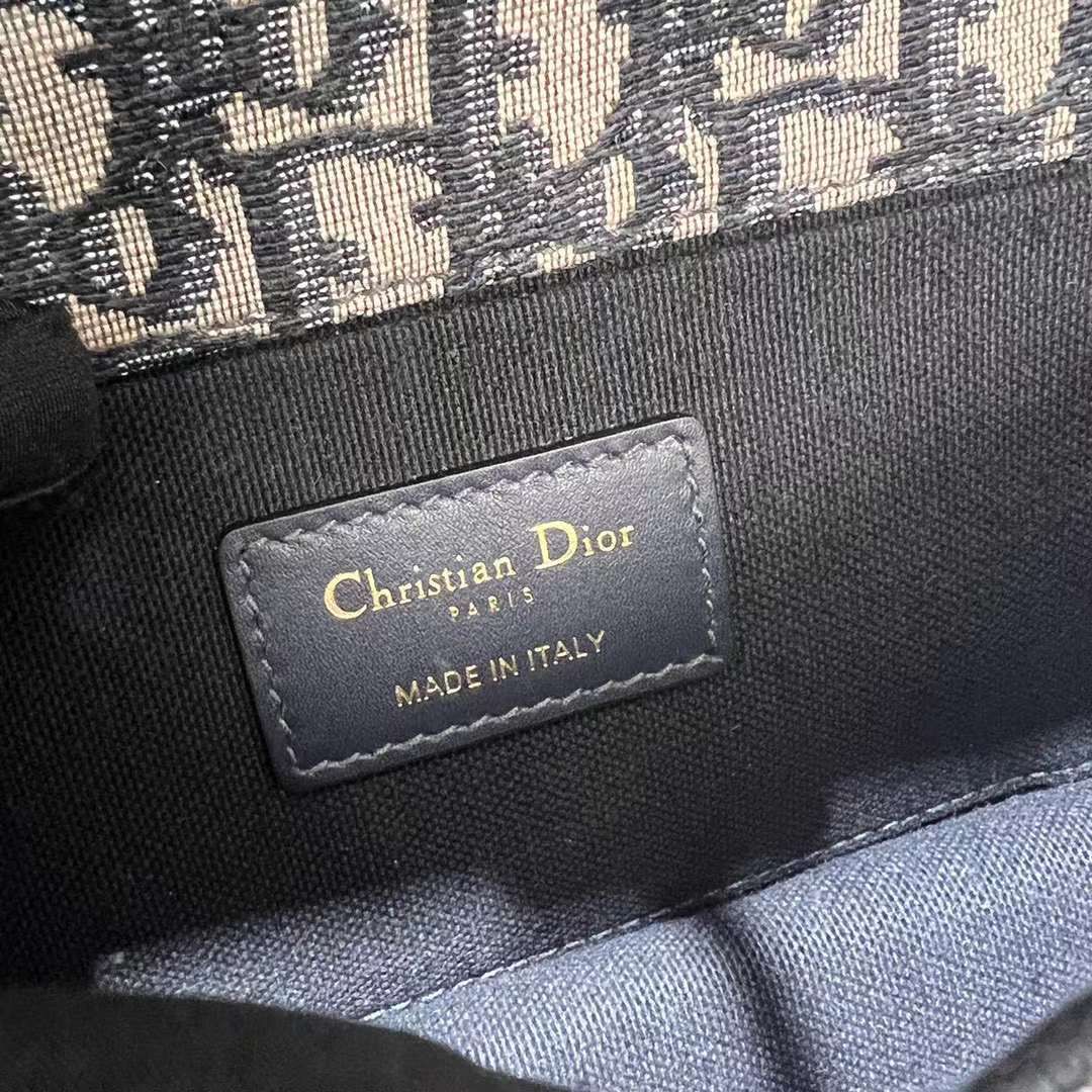 Christian Dior 30 Montaigne chain bag